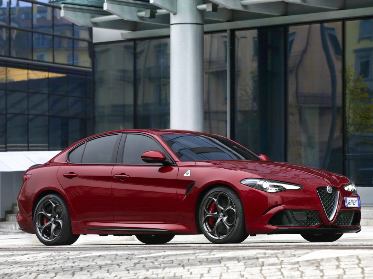 Test drive Giulia Quadrifoglio Verde: carattere e stile&nbsp;italiano